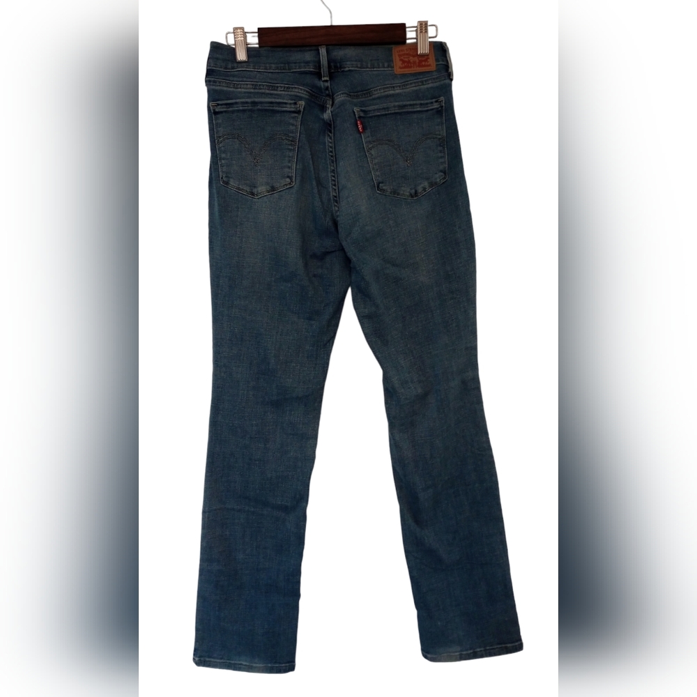 Women's Levi's 505 Straight Leg Jeans - Picture 4 of 6